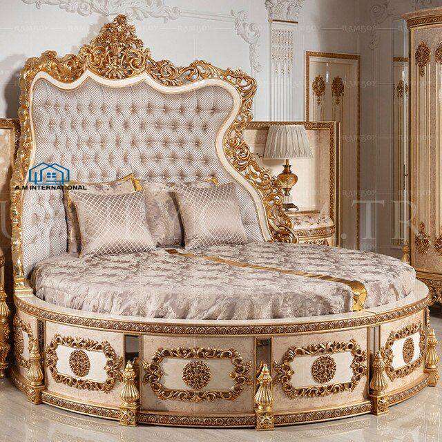 Royal Wooden Handcrafted Bedroom Set In Teak Wood With Antique Gold Paint  at best price in Saharanpur