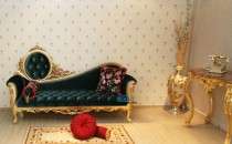 Wooden Antique Style Divan